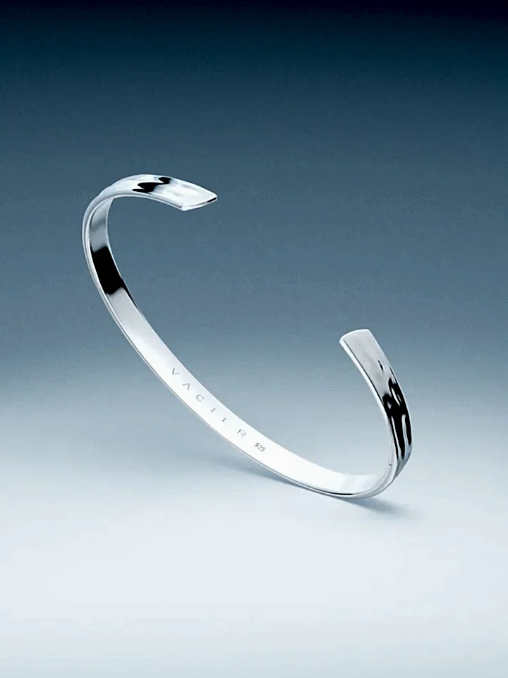 EXCLUSIVE UNISIZE CUFF IN SILVER