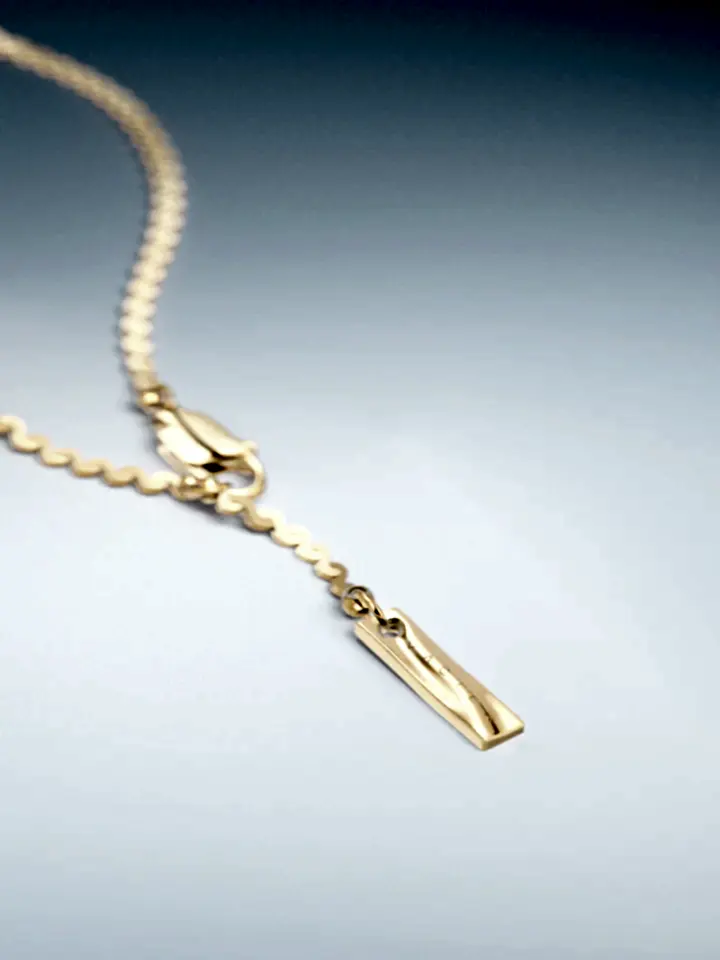 FLUID CHAIN NECKLACE