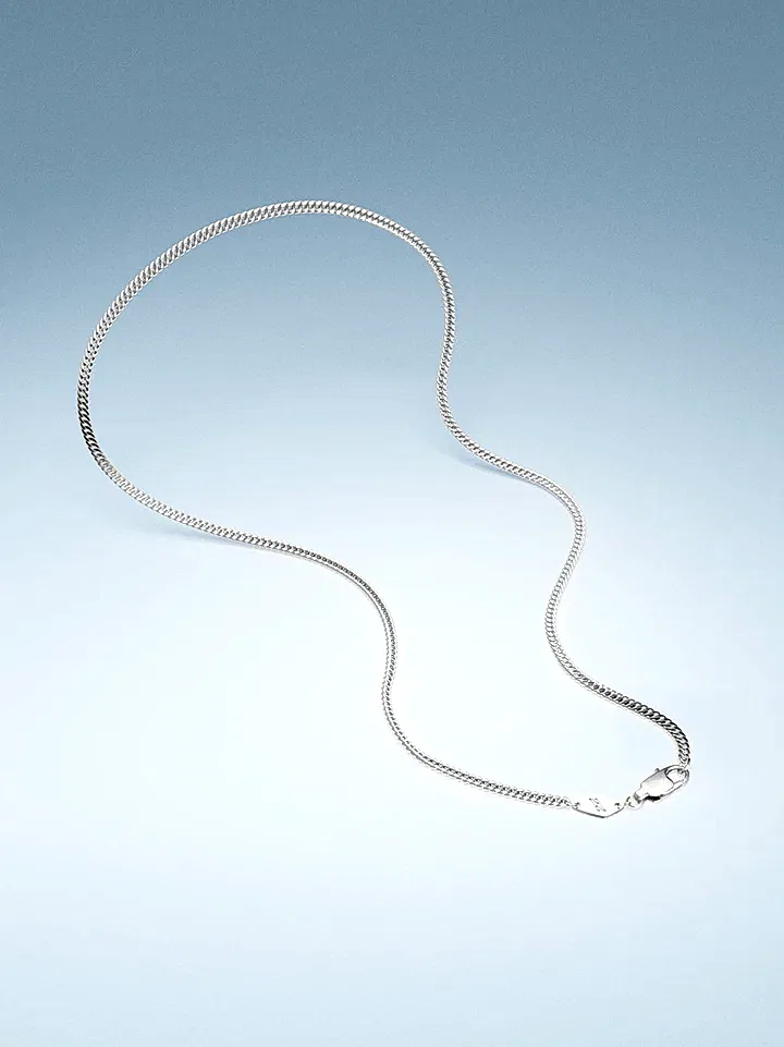 MINIMAL CHAIN NECKLACE
