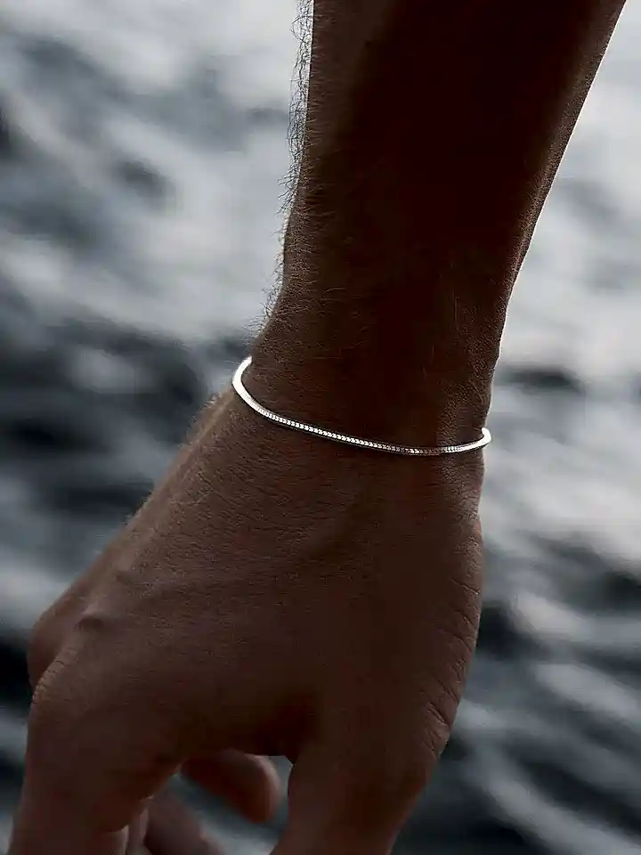 OCTAGON CHAIN BRACELET IN SILVER